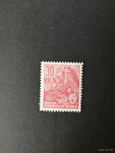 ГДР 1953 Марка из серии стандарта "Пятилетка" (чистая* с клеем и наклейкой) типографная печать Mi.416х каталог 6.50 евро