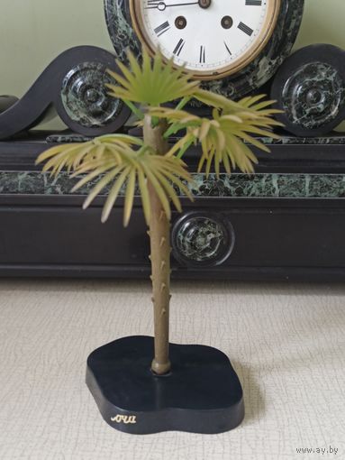 НАСТОЛЬНЫЙ СУВЕНИР "СОЧИ, ПАЛЬМА" СССР 1970-е гг КАРБОЛИТ.