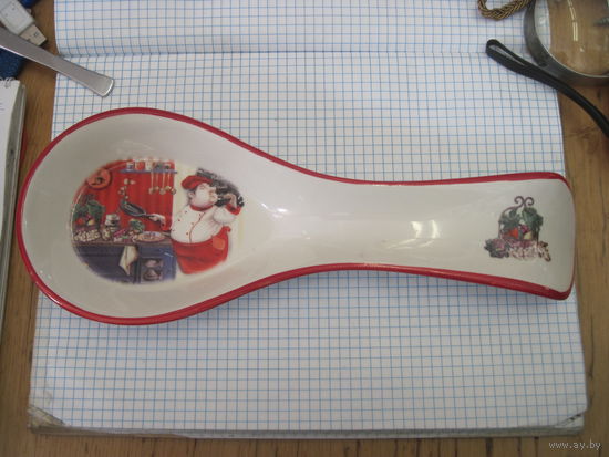 Ложка фарфоровая.