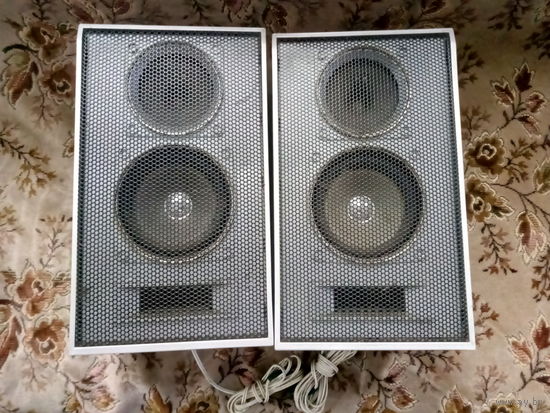 Колонки 15Вт 4Ом.