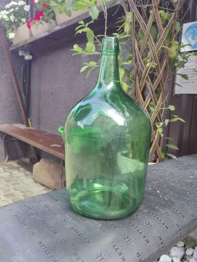 Бутыль, стекло. h=36см. v=5литров.