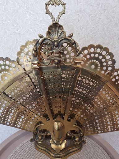 Старинный винтажный каминный экран Хвост павлина Европа