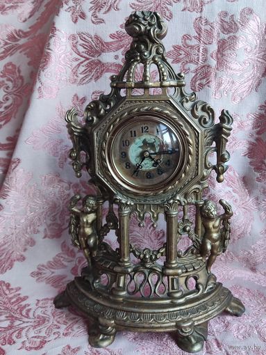 Часы старинные каминные механические с будильником. Европа.