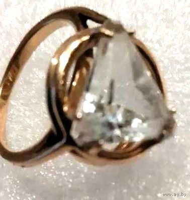 Редкое из СССР КРУПНОЕ КОЛЬЦО С ГОРНЫМ ХРУСТАЛЕМ! ВЕС - 5,41 ГРАММ.