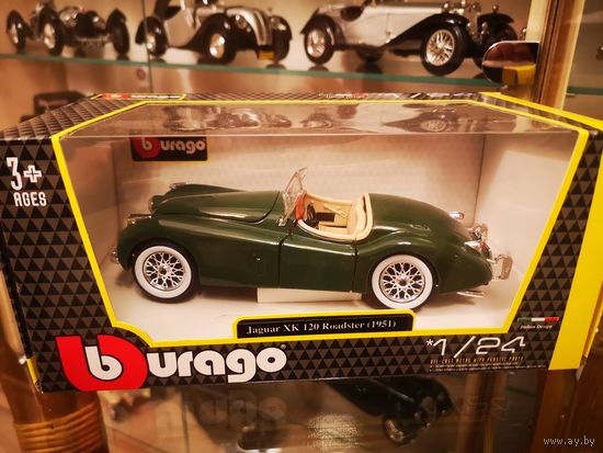 Модель 1:24 Jaguar XK 120 1951 Bburago