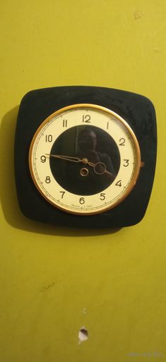 ЧАСЫ НАСТЕННЫЕ МАЯК  СОСТОЯНИЕ ! НА  ХОДУ . ОРИГИНАЛ  .  Распродажа Коллекции !!! . Экспресс  Аукцион  не с рубля без МПЦ и прочего 3 ДНЯ  .Много лотов в продаже .