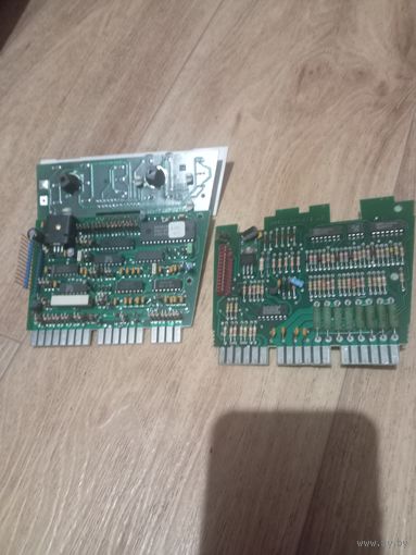 Платы от с радиодеталями