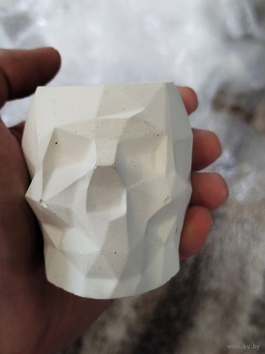 Пепельница из гипса,череп,+маленький черепок бонусом,с рубля