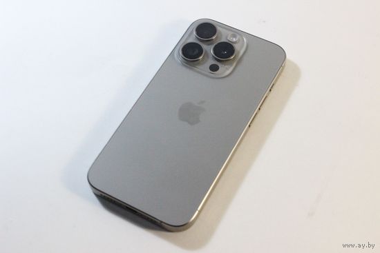 Телефон Apple iPhone 15 Pro 128GB (природный титан)