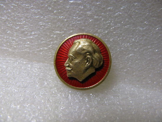 Знак. Георгий Димитров. Лидер болгарских коммунистов. тяжёлый