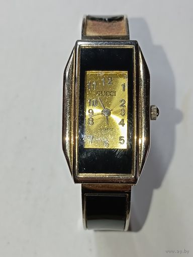 Часы кварцевые GUCCI