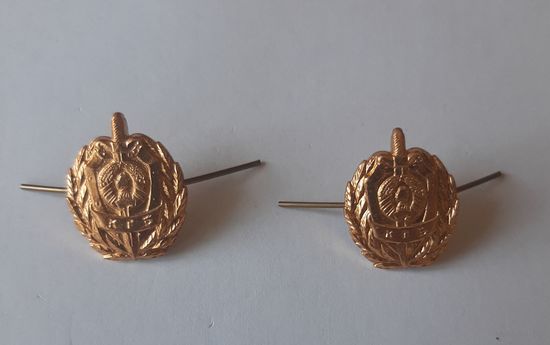 Комплект эмблем КГБ и КДБ