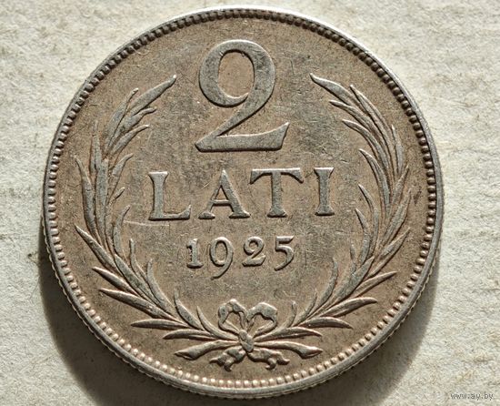 1925 год серебро 2 лата Латвия
