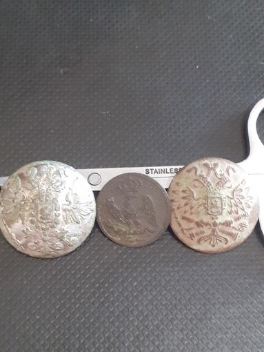 3 красивые пуговички