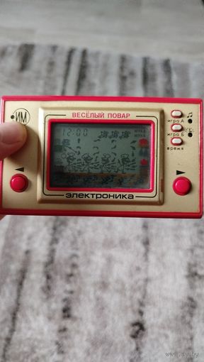 Игра электроника,весёлый повар,рабочая,звук есть,нет крышечки под ботарейки,с рубля
