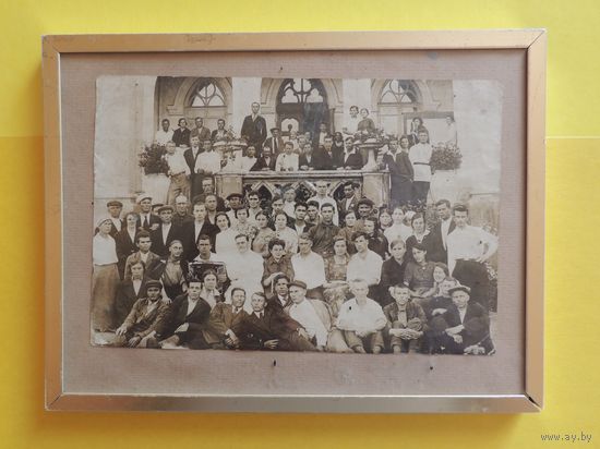 Фото большое в рамке "Праздник в панском имении", 1920-1930-е гг., Зап.Бел. (17*11 см без паспарту)