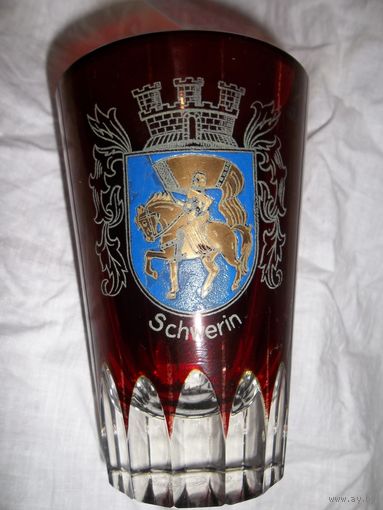 Ваза . Horna Glas . Schwerin . Германия . Герб .