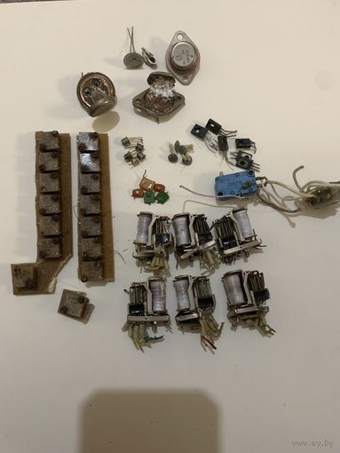 Радиодетали разные по немногу