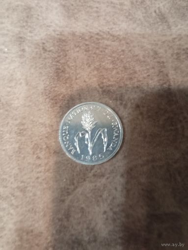 1 франк Руанда