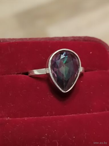 Серебряное кольцо с топазом