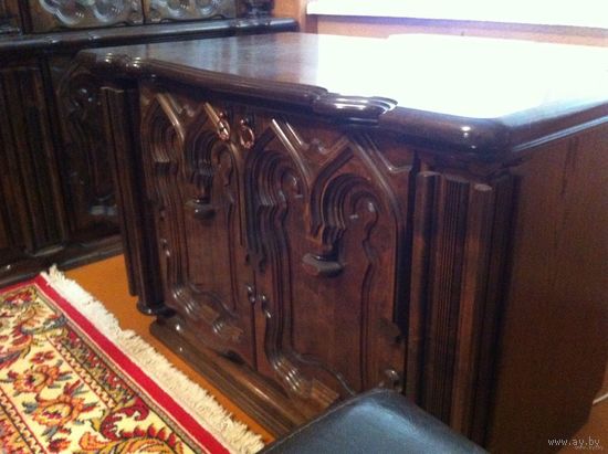 - Комод и Журнальный столик Ольха Италия (можно в розницу до первой ставки договориться)