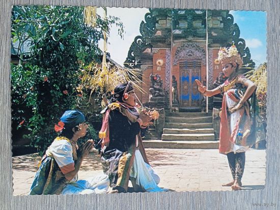 Этнография. Остров Бали, Индонезия. Танцевальная драма