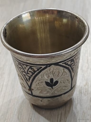 Серебряный с позолотой. Стопарь - наперсток. Нечастый. СССР. 24+ грамм