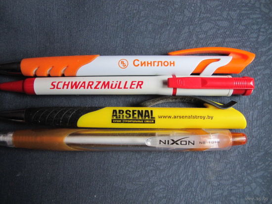 4 фирменные шариковые ручки