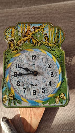 Часы настенные Маяк Мишки в лесу, 200 лотов с 1 рубля,5 дней!