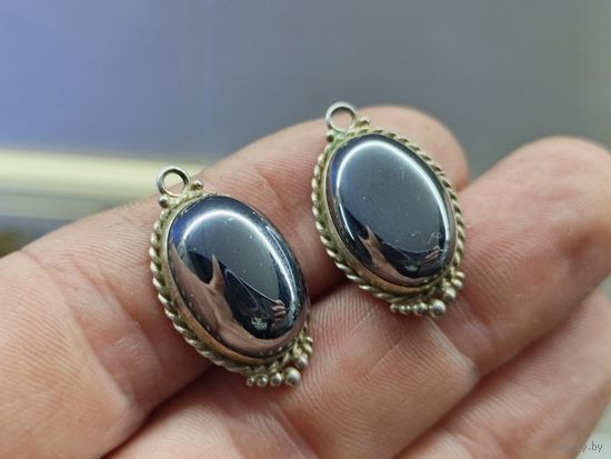 Две привески старые с камнями. С 1 рубля!