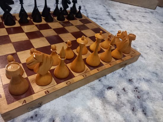 Шахматы деревянные СССР резные хорошие