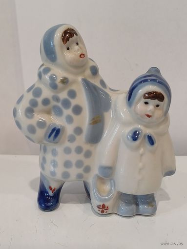 Все лоты с 1р.Зимний дворик