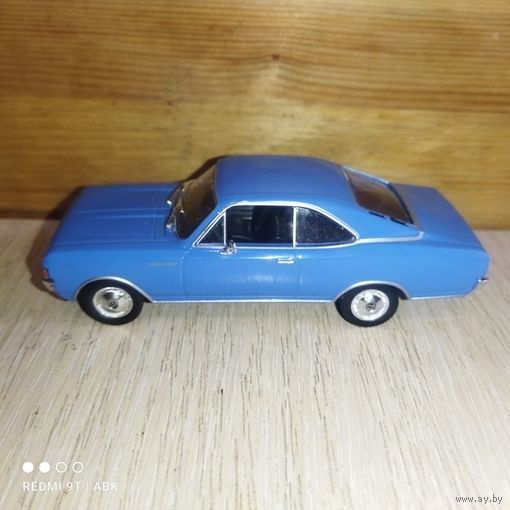 Модель OPEL REKORD C.1:43