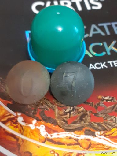 Пуговицы 6,7