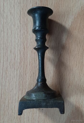 Подсвечник старинный малый.