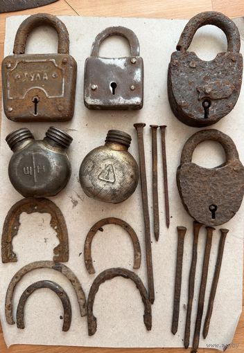 Замки, масленки, подковы, квадтраные гвозди - сборный лот