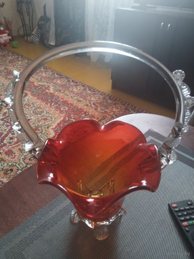 Красивая конфетница из СССР.