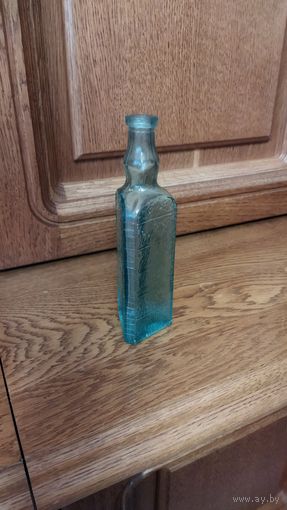 Бутылка от уксуса.