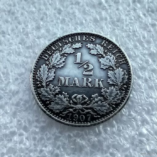 1/2 марки 1907 год D