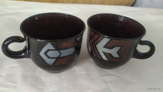 Чашка черная с рисунком