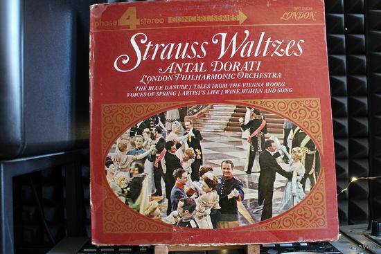 Johann Strauss Jr., Antal Dorati, The London Philharmonic Orchestra - Strauss Waltzes (Vinyl)