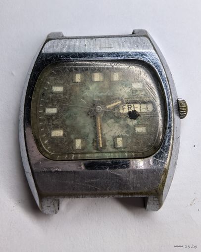 Часы Ракета. С рубля без МЦ.