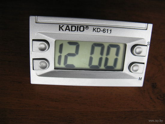Настольные часы KADIO