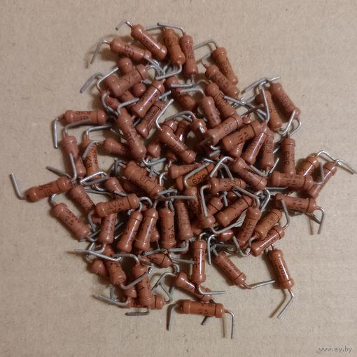 Резистор МЛТ-0,5,  3,9 Ом новый (цена за 40шт)