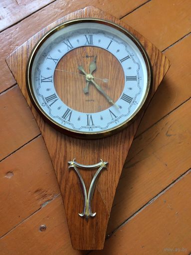 Часы настенные