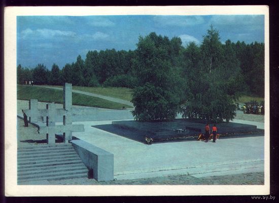 Хатынь На месте четвёртой берёзки