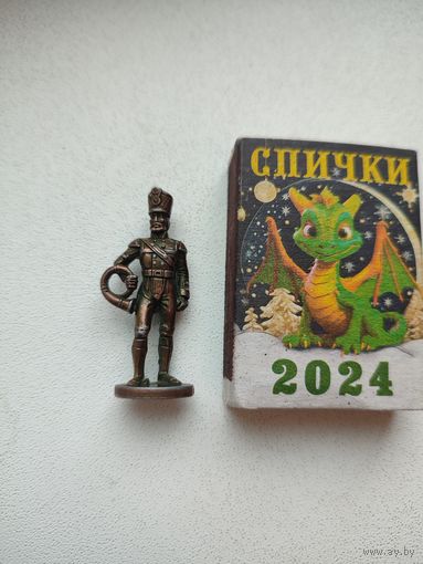 Солдатик металл.