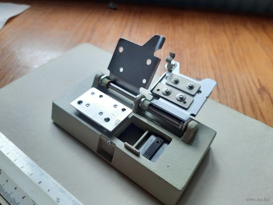 Универсальный пресс МПП-4 для склеивания киноплёнки в том числе