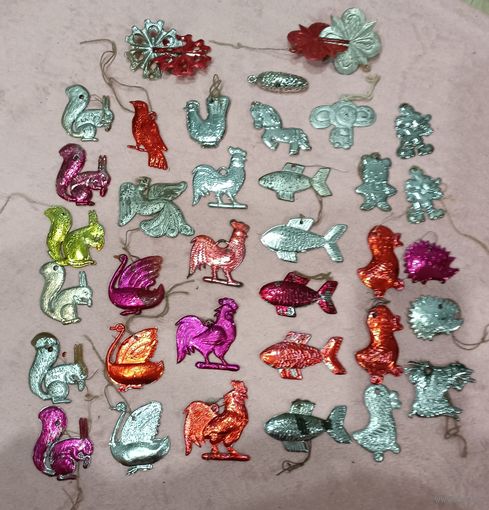 Пластиковые ёлочные игрушки лотом
