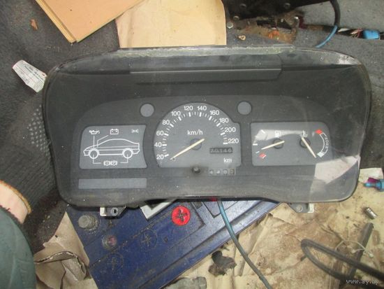 Лот 258. Приборная панель Ford Escort 1990-1995 г.в. Старт с 10 рублей!